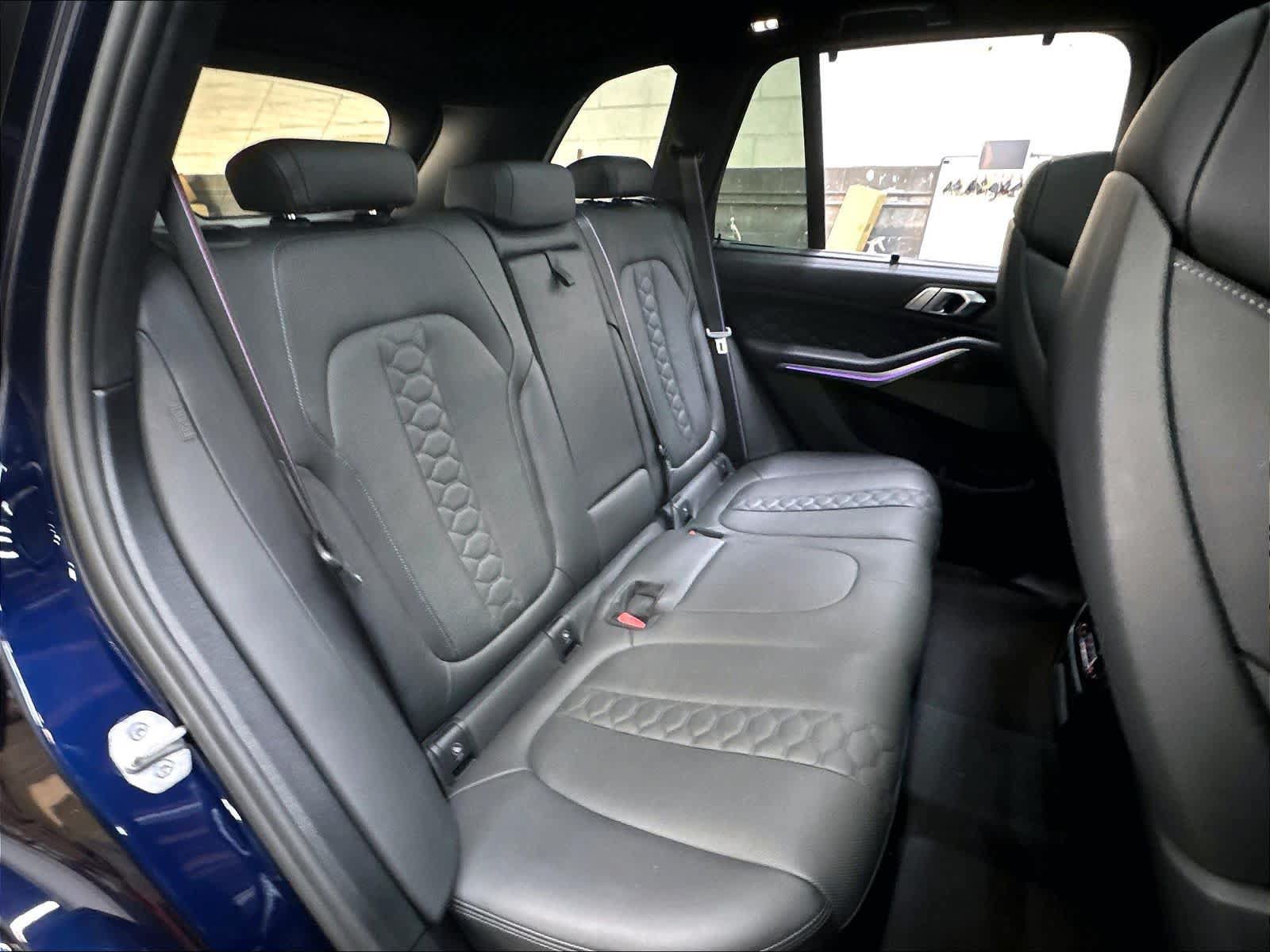 Used 2022 BMW X5 M w/ Competition Package 2 AWD/4WD image 29