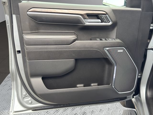 Used 2023 Chevrolet Silverado 1500 LTZ AWD/4WD image 13