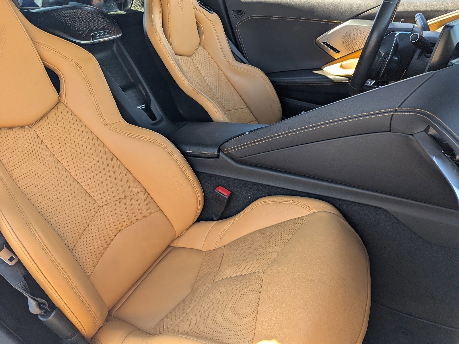 Used 2021 Chevrolet Corvette Stingray Preferred Cpe w/ Z51 Performance Package image 11