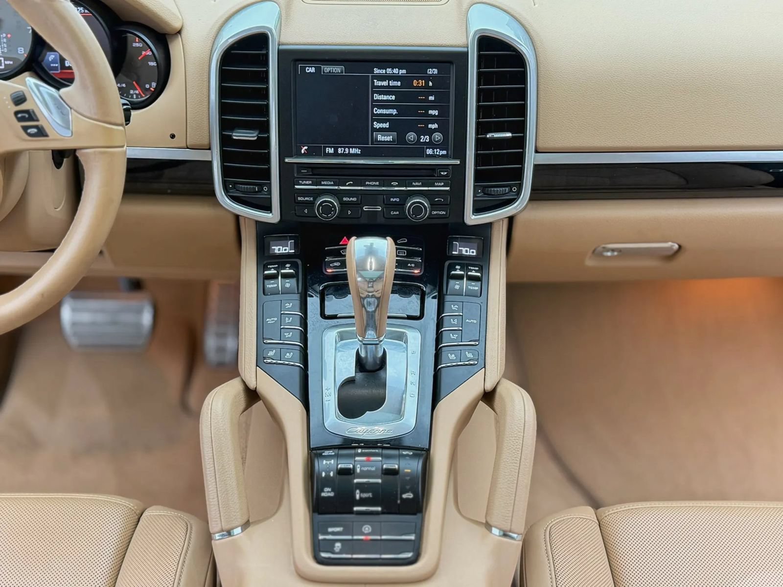 Used 2014 Porsche Cayenne S AWD/4WD image 53