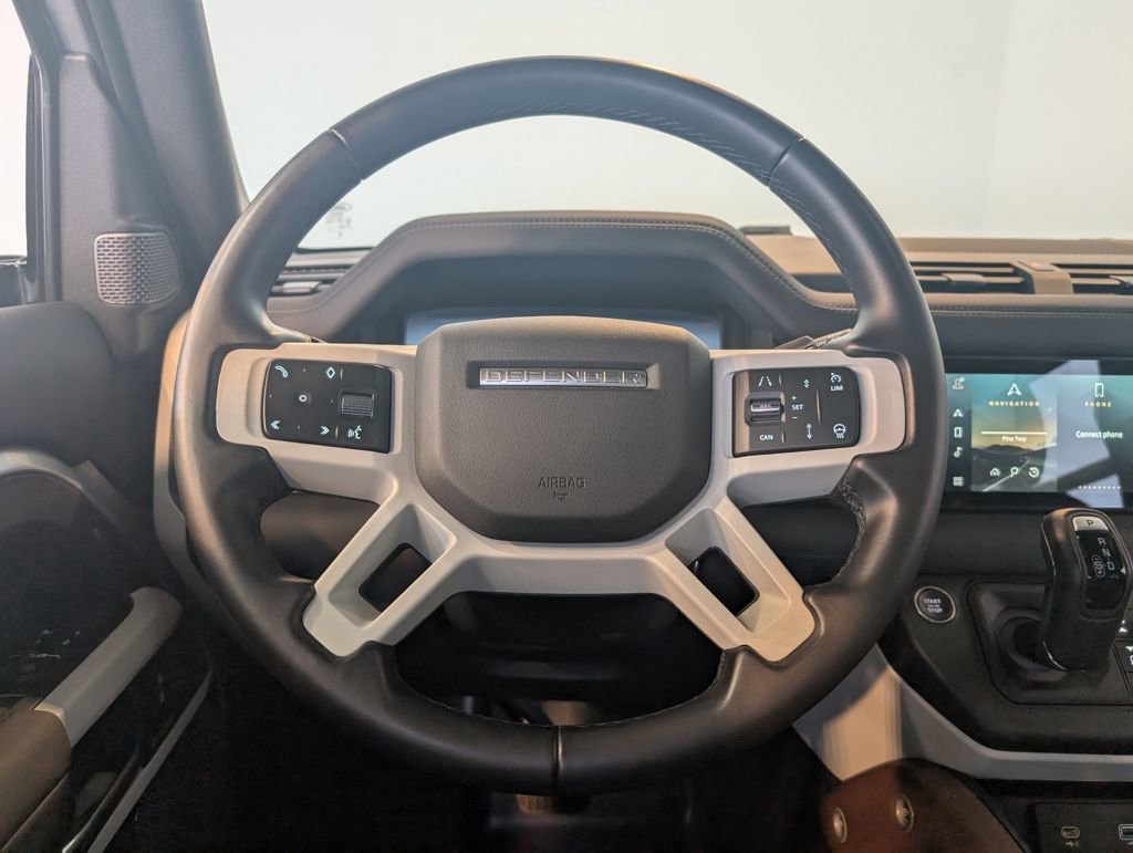 Used 2024 Land Rover Defender 110 SE image 17