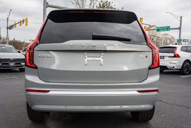 New 2026 Volvo XC90 B6 Plus w/ Protection Package Premier image 6