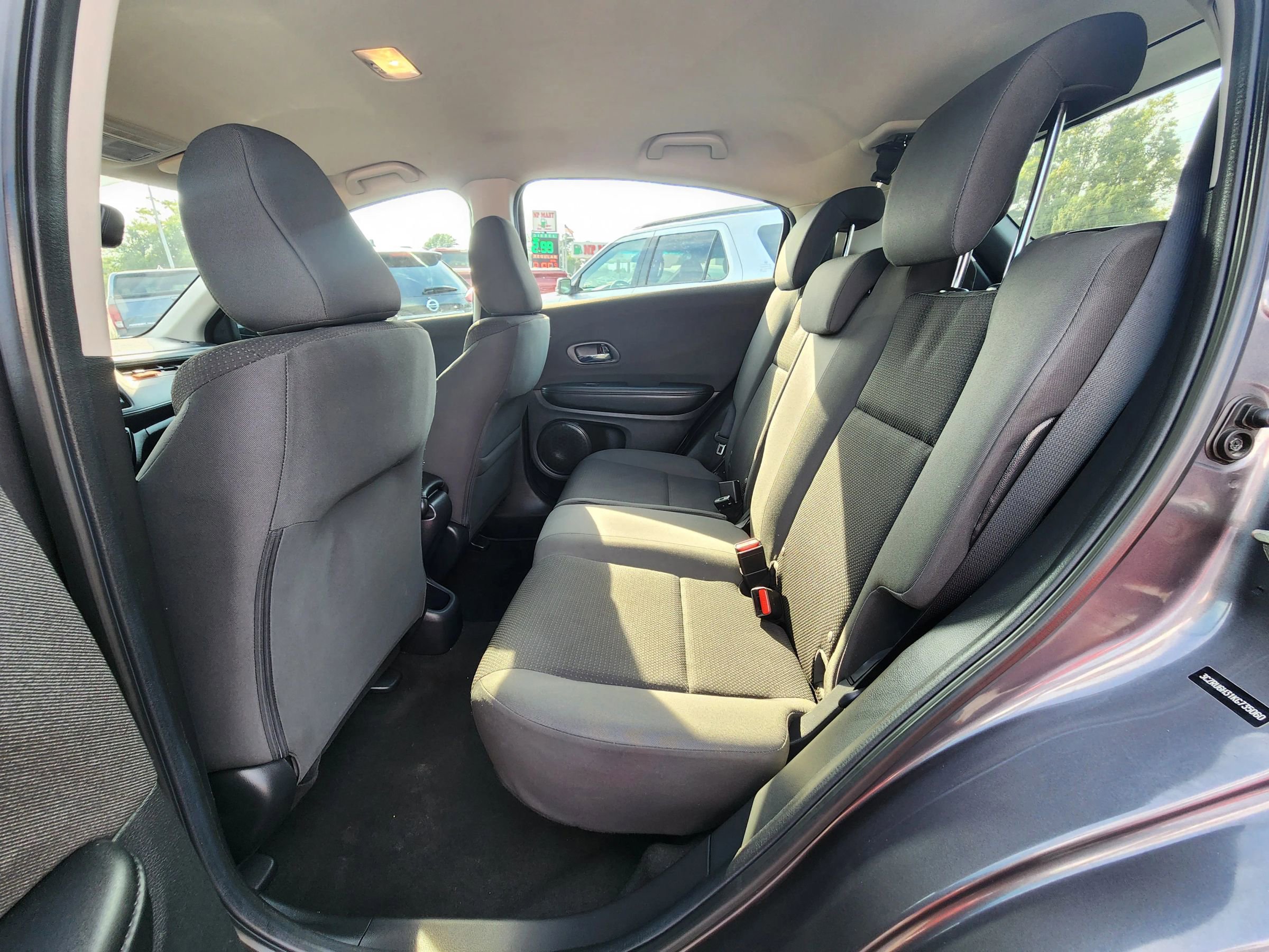 Used 2019 Honda HR-V LX image 18