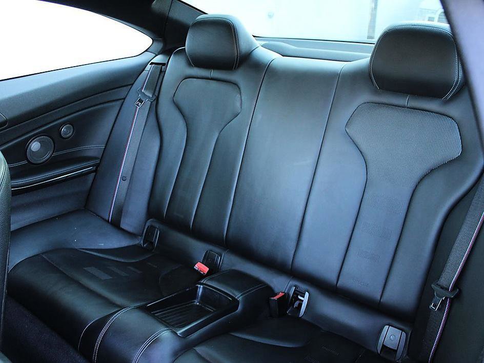 Used 2019 BMW M4 Coupe w/ Competition Package image 11
