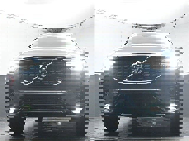 Certified 2023 Volvo XC60 B5 Plus image 34