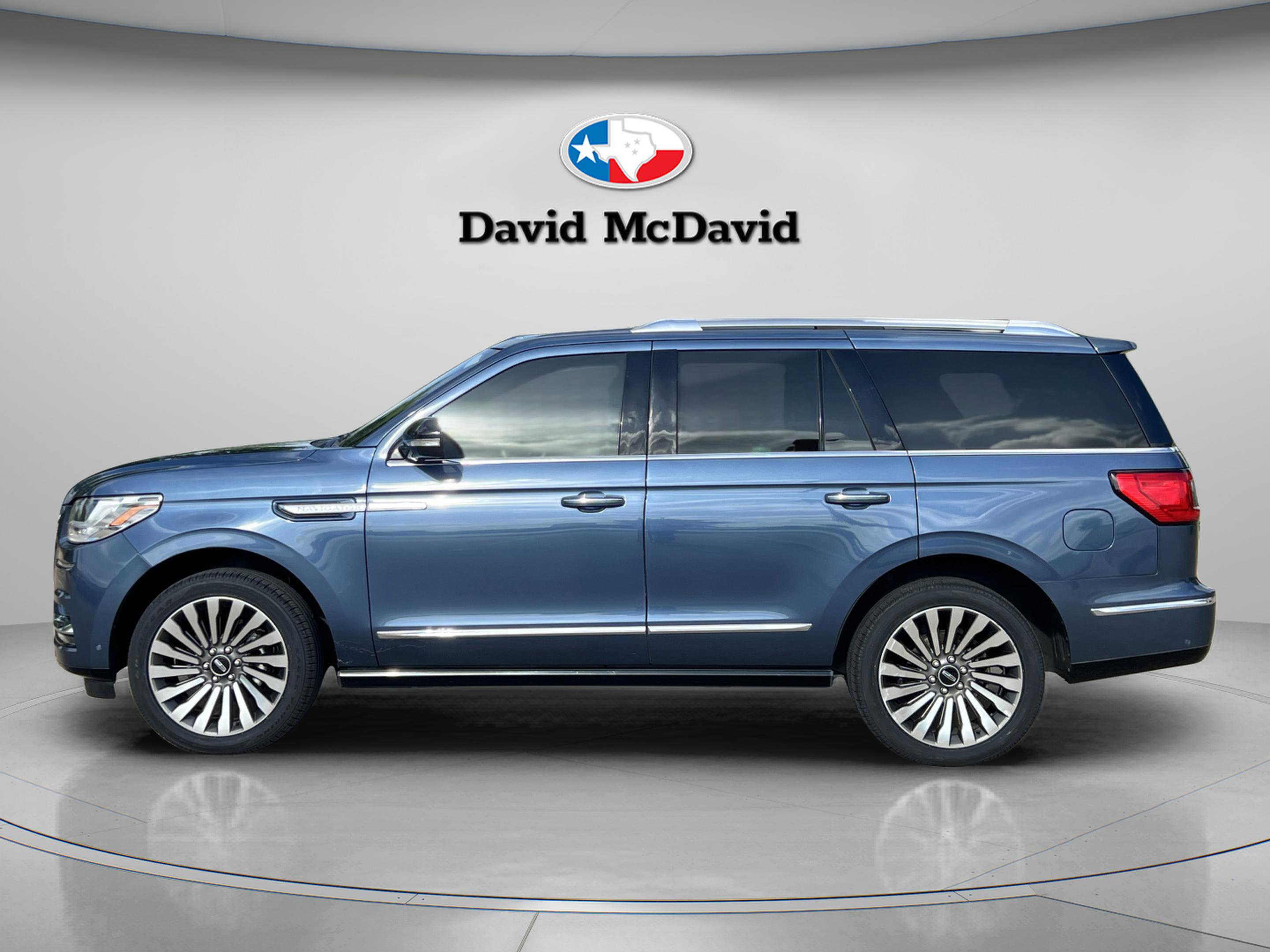 Used 2020 Lincoln Navigator Reserve w/ Luxury Package image 6