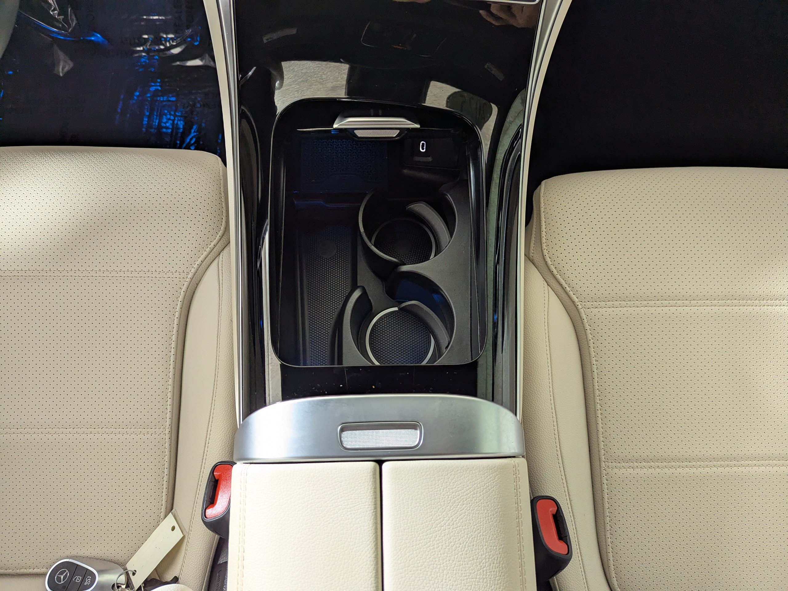 Used 2025 Mercedes-Benz GLC 300 image 26