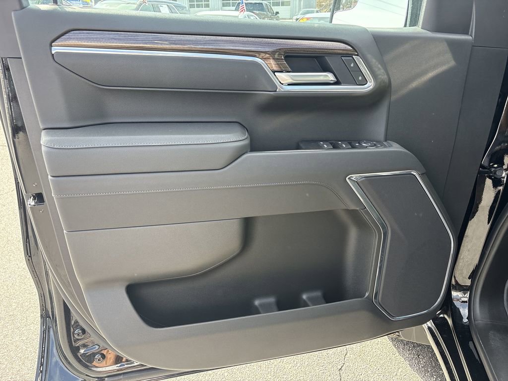 New 2026 Chevrolet Silverado 1500 LT Trail Boss w/ Dark Appearance Package image 24