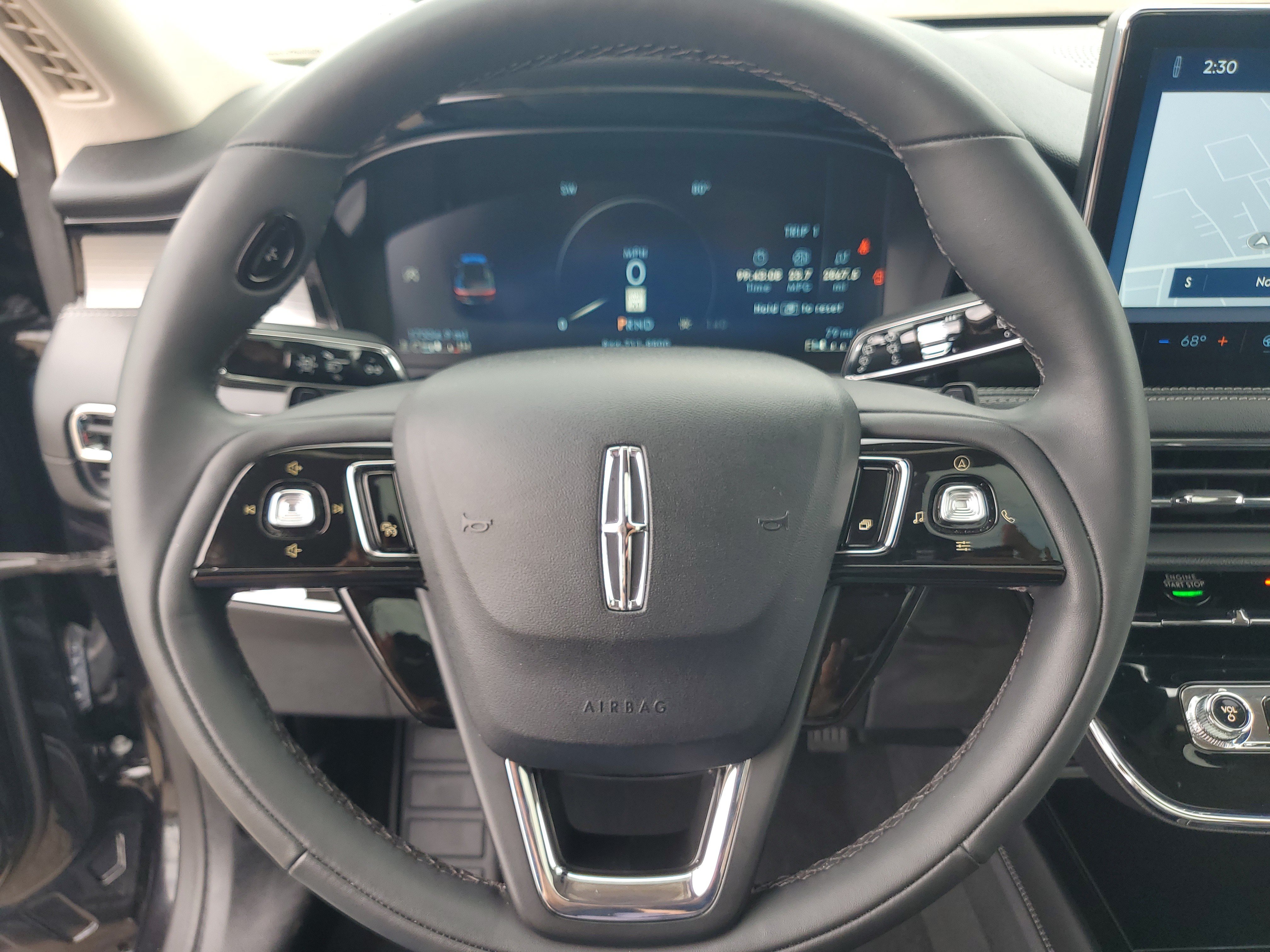 Certified 2024 Lincoln Corsair AWD w/ Equipment Group 101A image 14