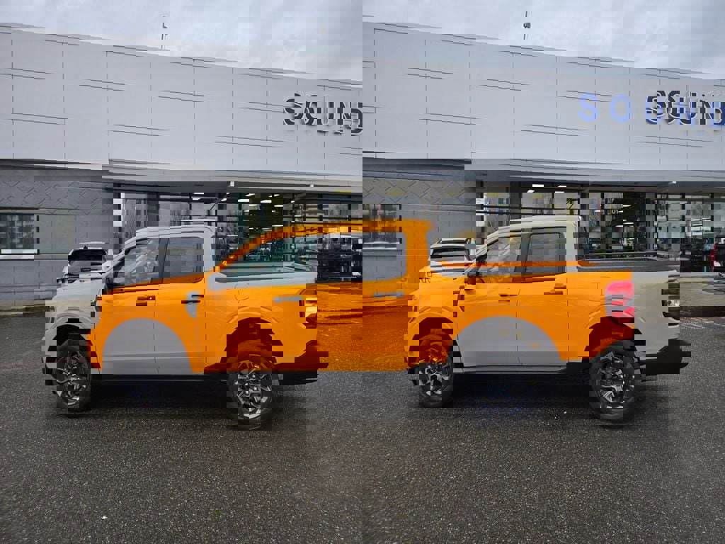 New 2026 Ford Maverick XLT w/ XLT Luxury Package image 8