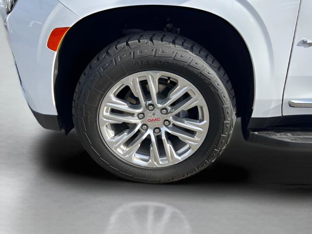 Used 2023 GMC Yukon XL SLT image 7