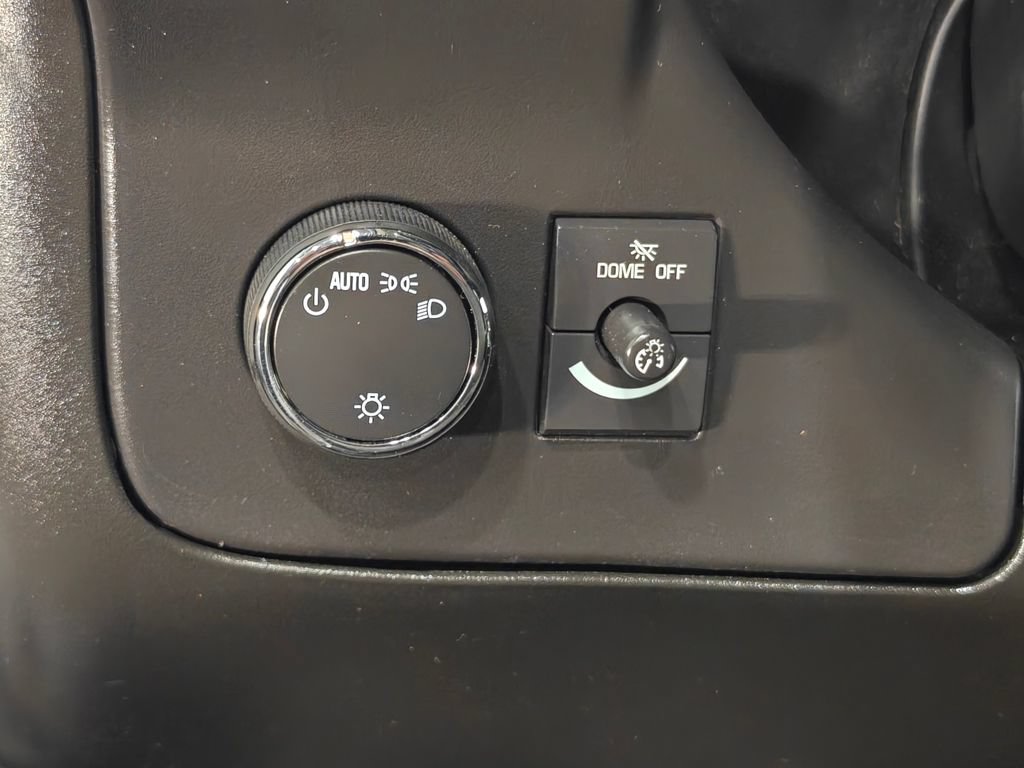 Used 2023 GMC Savana 2500 LS w/ Driver Convenience Package RWD image 9