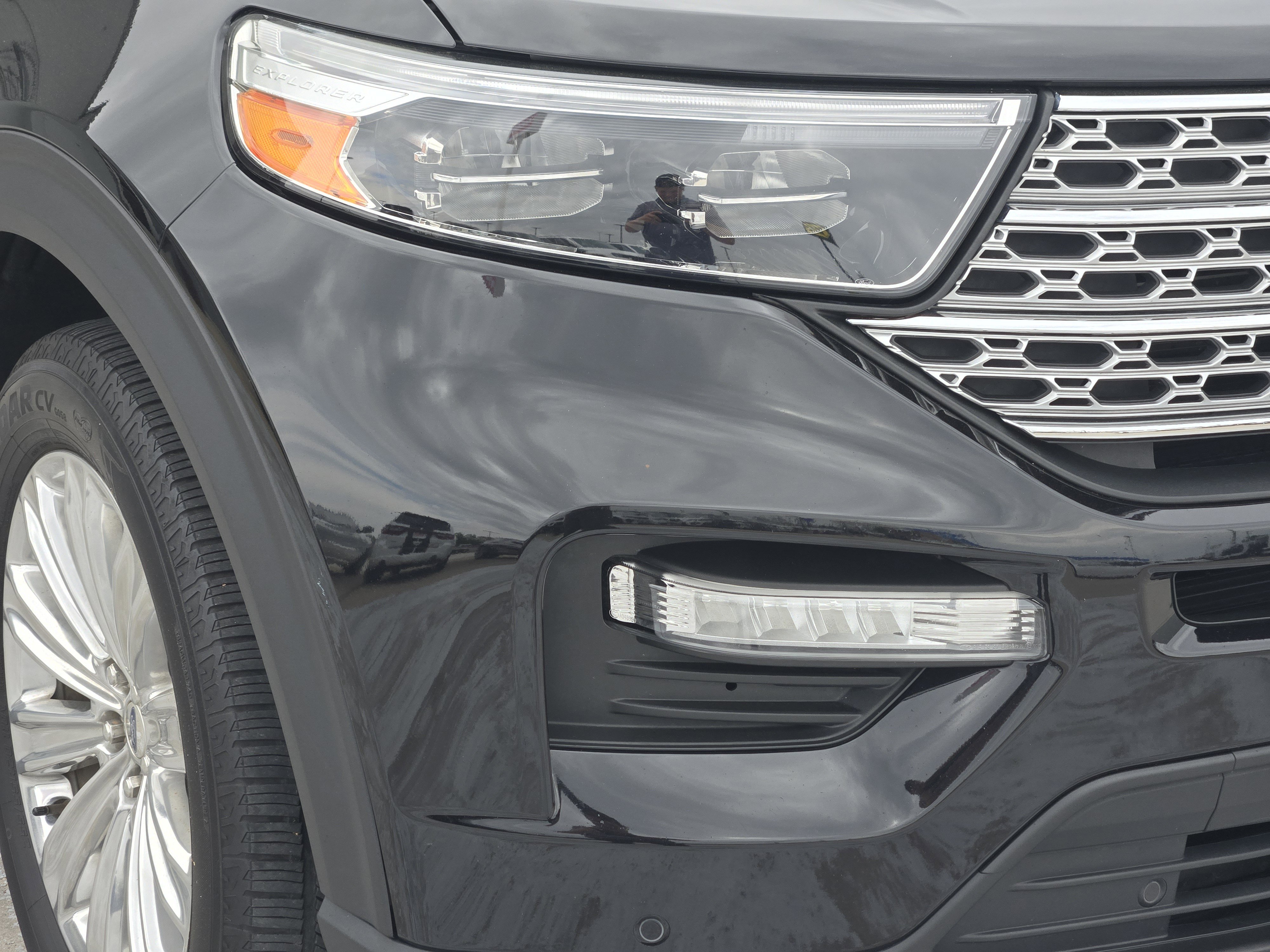 Used 2020 Ford Explorer Limited w/ Class III Trailer Tow Package image 10