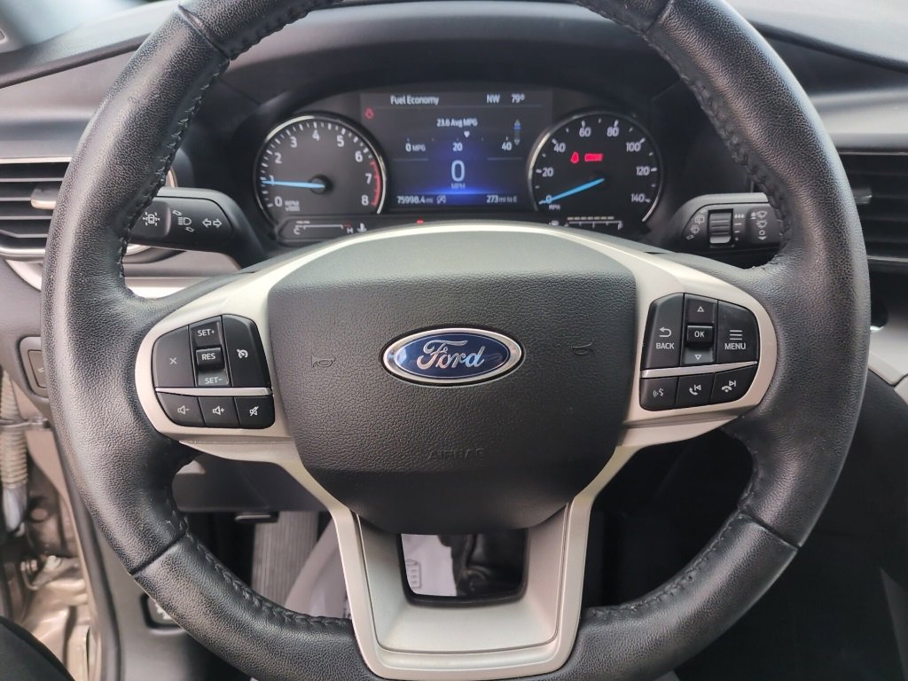 Used 2021 Ford Explorer XLT w/ Equipment Group 202A image 12