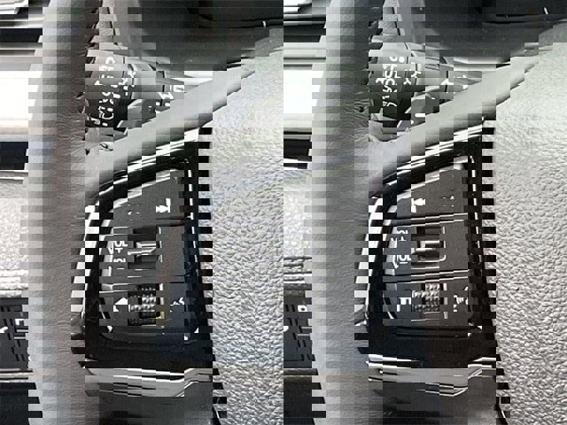 New 2026 Honda Odyssey Touring image 13