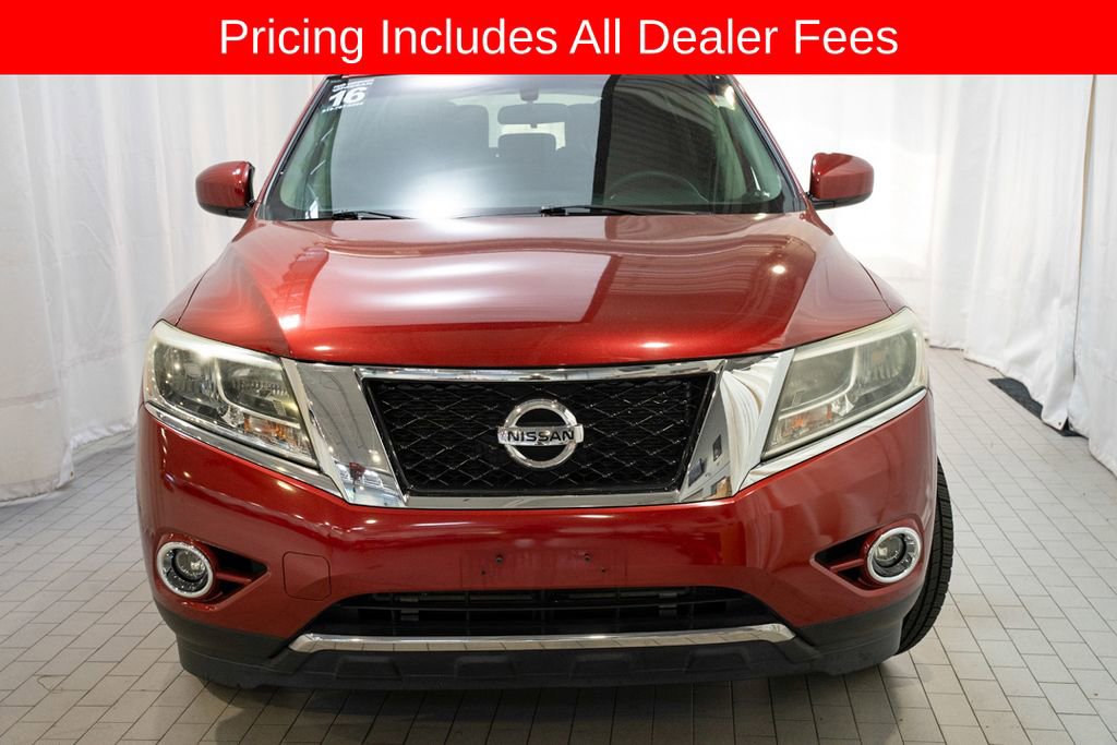 Used 2016 Nissan Pathfinder S FWD image 2