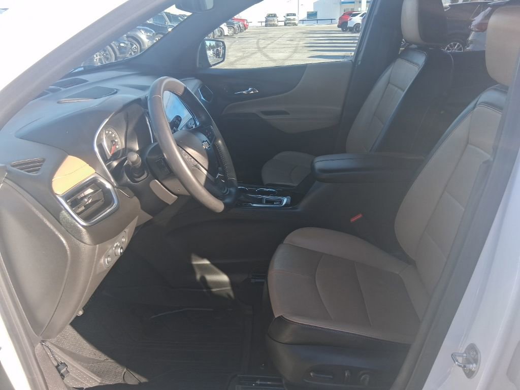 Used 2022 Chevrolet Equinox Premier image 16