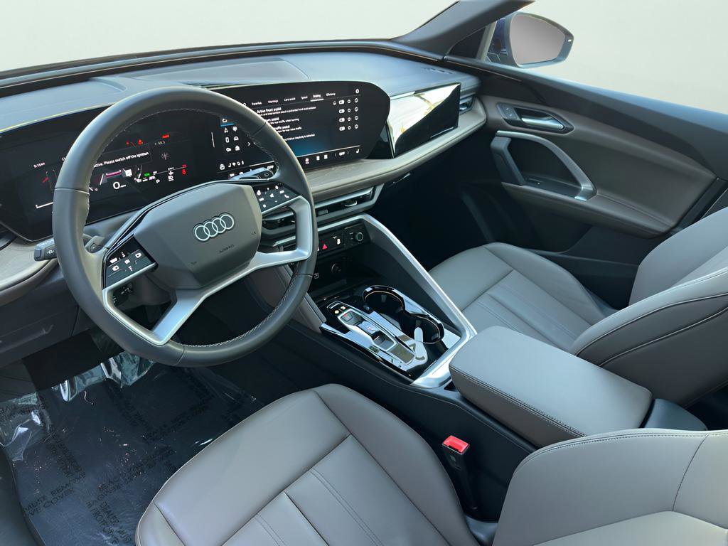 Used 2025 Audi Q5 Premium w/ Convenience Package image 52