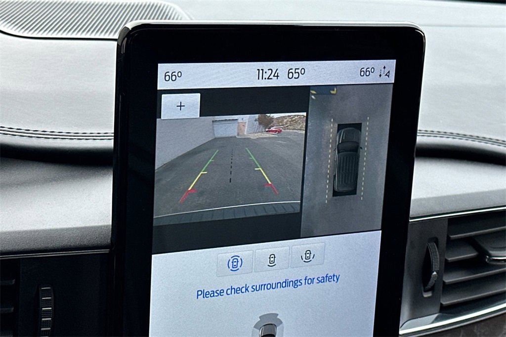 Used 2020 Ford Explorer Platinum w/ Premium Technology Package image 20