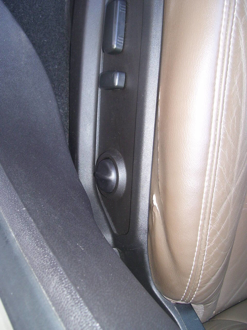 Used 2017 GMC Acadia Limited SLT image 12