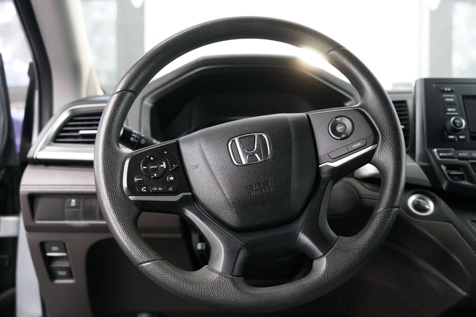 Used 2019 Honda Odyssey LX image 21