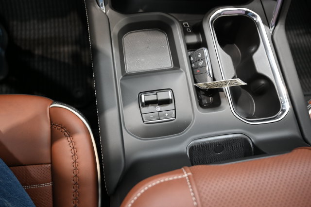 New 2026 GMC Sierra 3500 Denali Ultimate AWD/4WD image 27