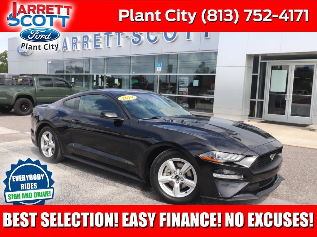 Used 2019 Ford Mustang Coupe RWD image 1