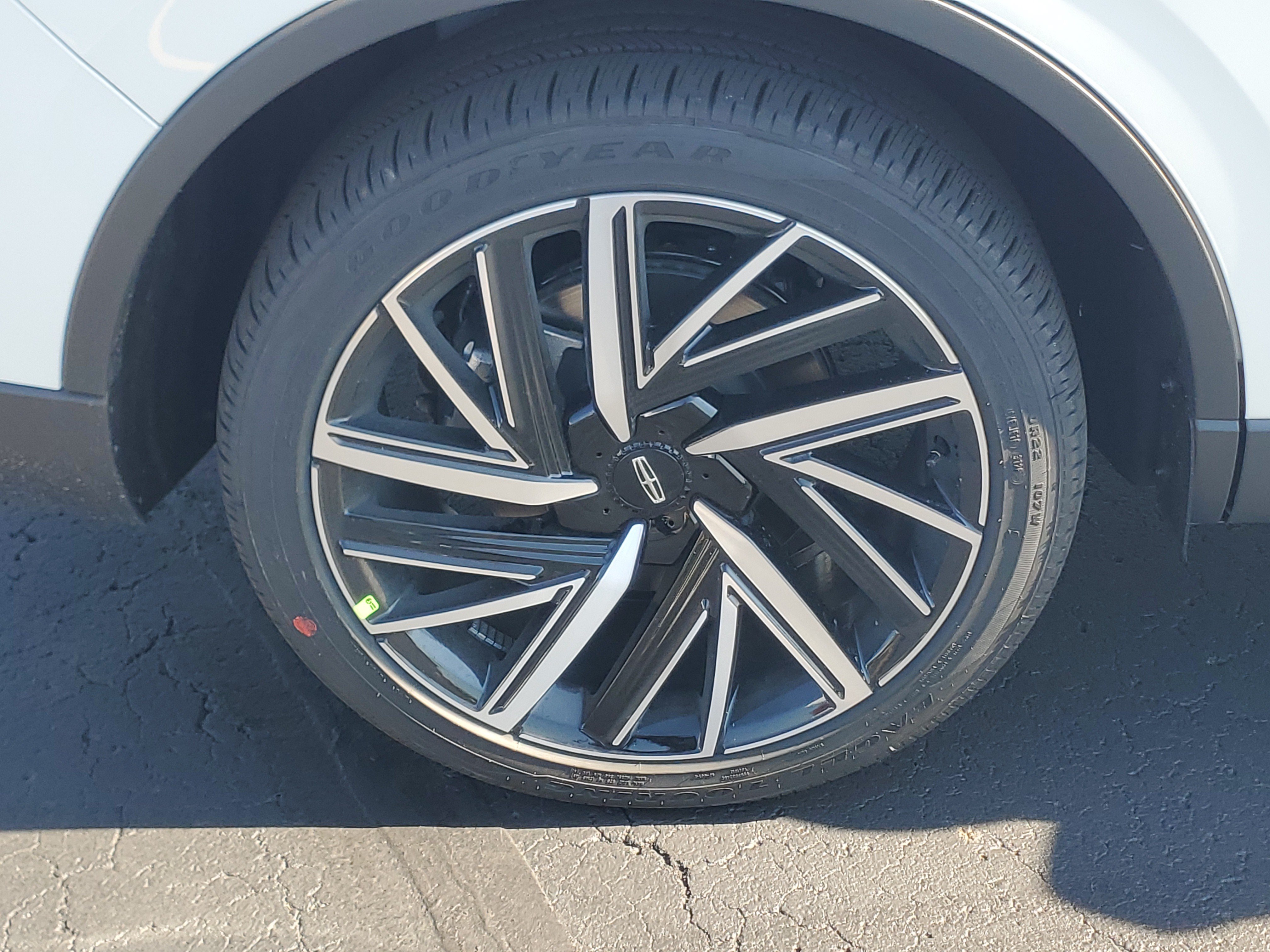 New 2027 Lincoln Aviator Reserve AWD/4WD image 5