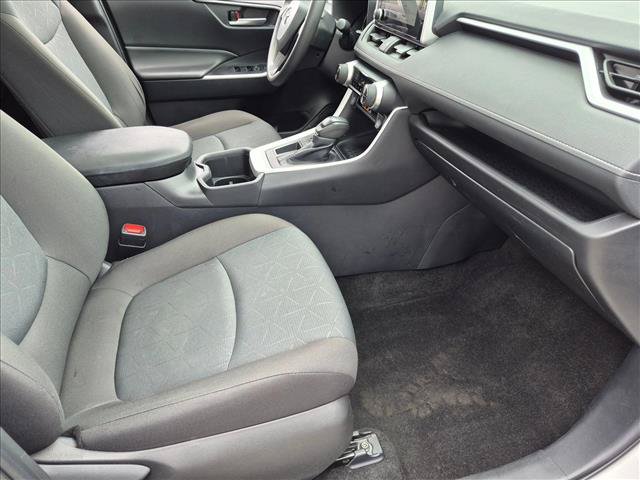 Used 2024 Toyota RAV4 XLE w/ Convenience Package FWD image 19