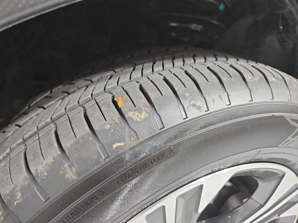 Certified 2024 Subaru Crosstrek 2.0i Premium w/ Crosstrek Mirror Package image 28