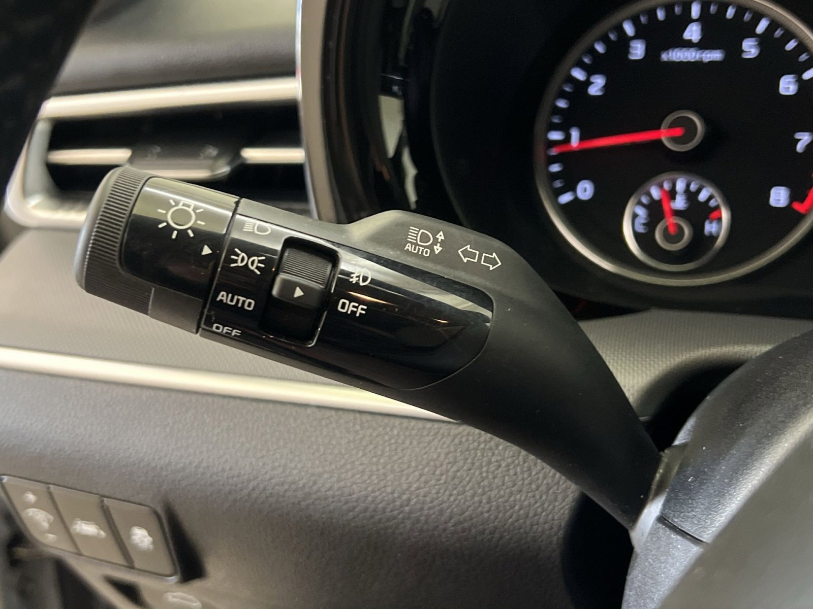 Used 2024 Kia K5 GT-Line w/ GT-Line Premium Package FWD image 35