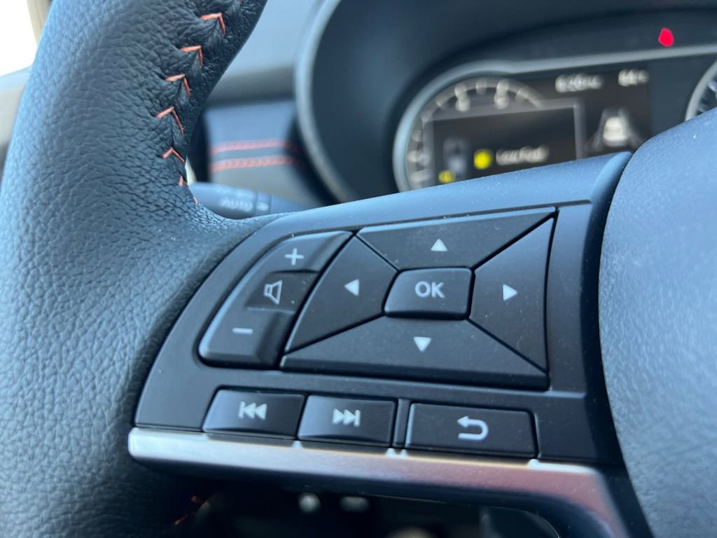 New 2025 Nissan Versa SR image 10