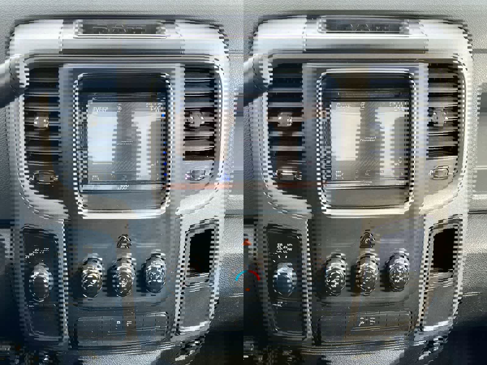 Used 2013 RAM 1500 Express image 26