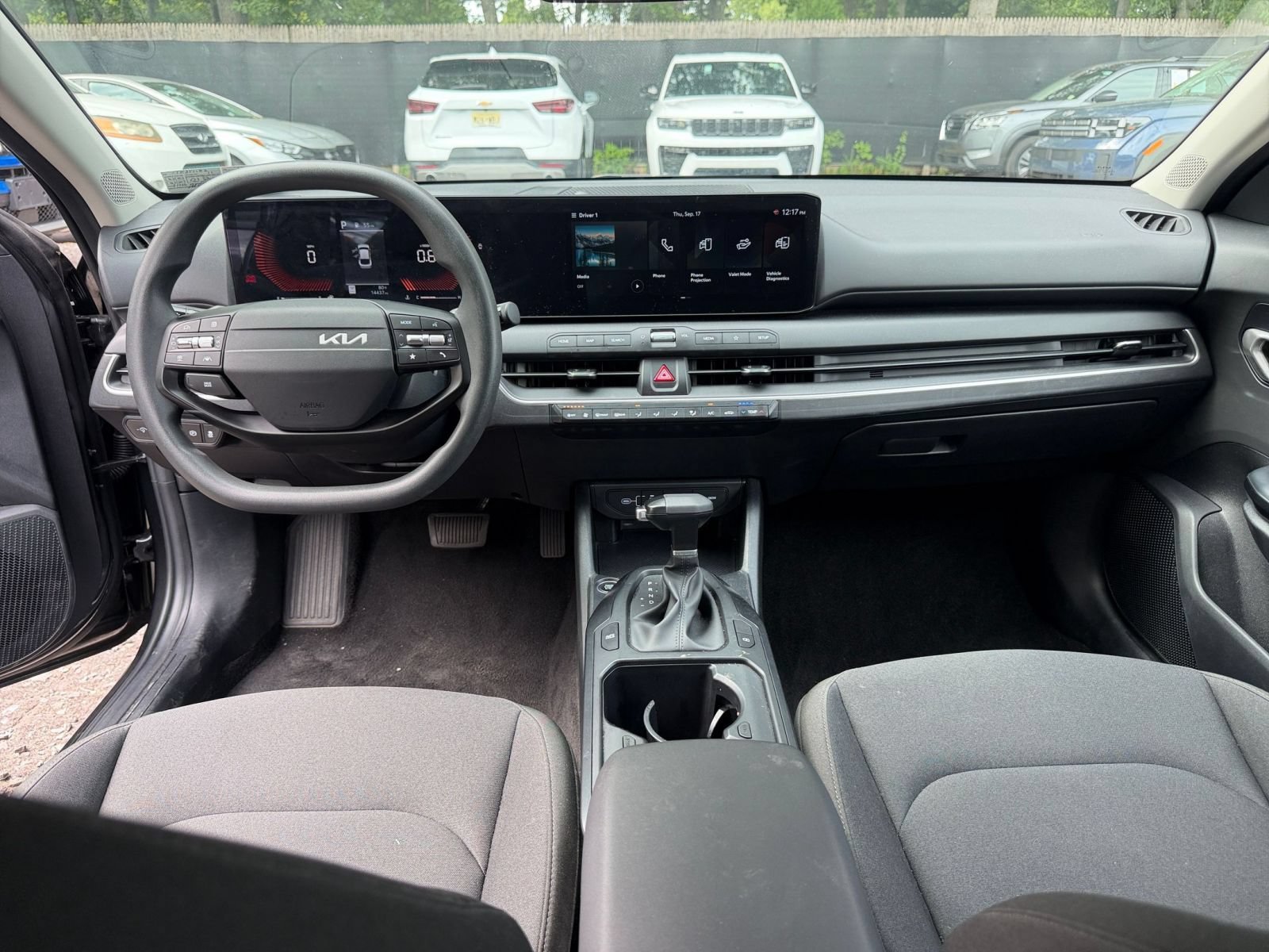 Used 2026 Kia K4 FWD image 32