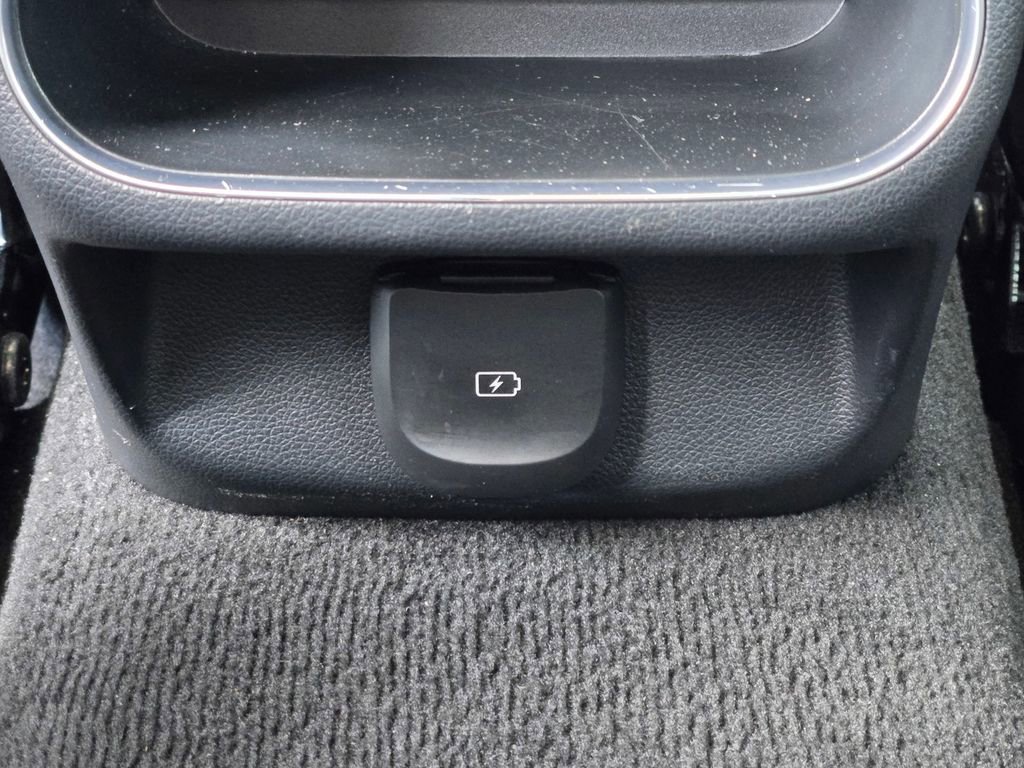 Used 2025 Genesis GV70 2.5T image 29