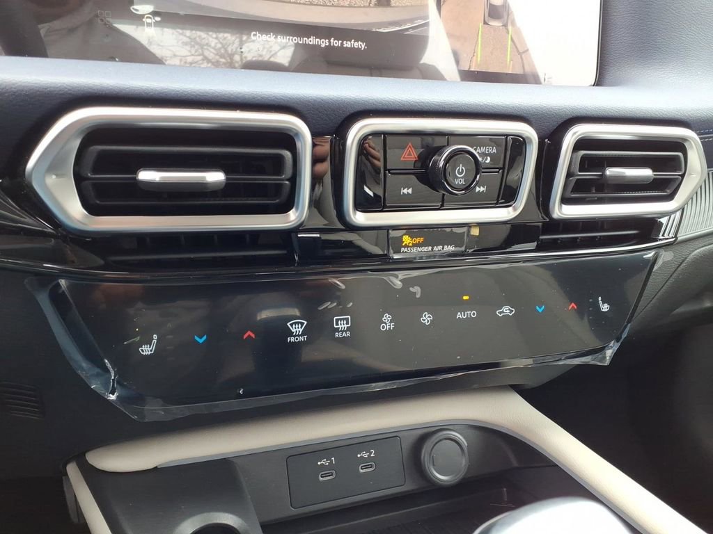 New 2026 Nissan Sentra SL image 12