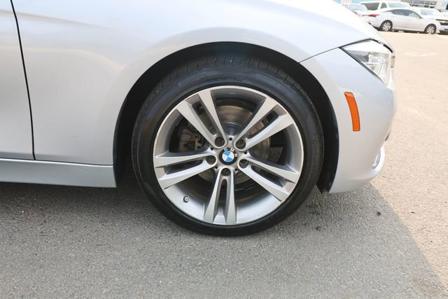 Used 2018 BMW 330i xDrive Sedan w/ Convenience Package image 26