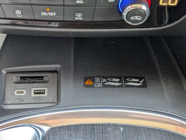 Used 2023 Buick Enclave Essence FWD image 20