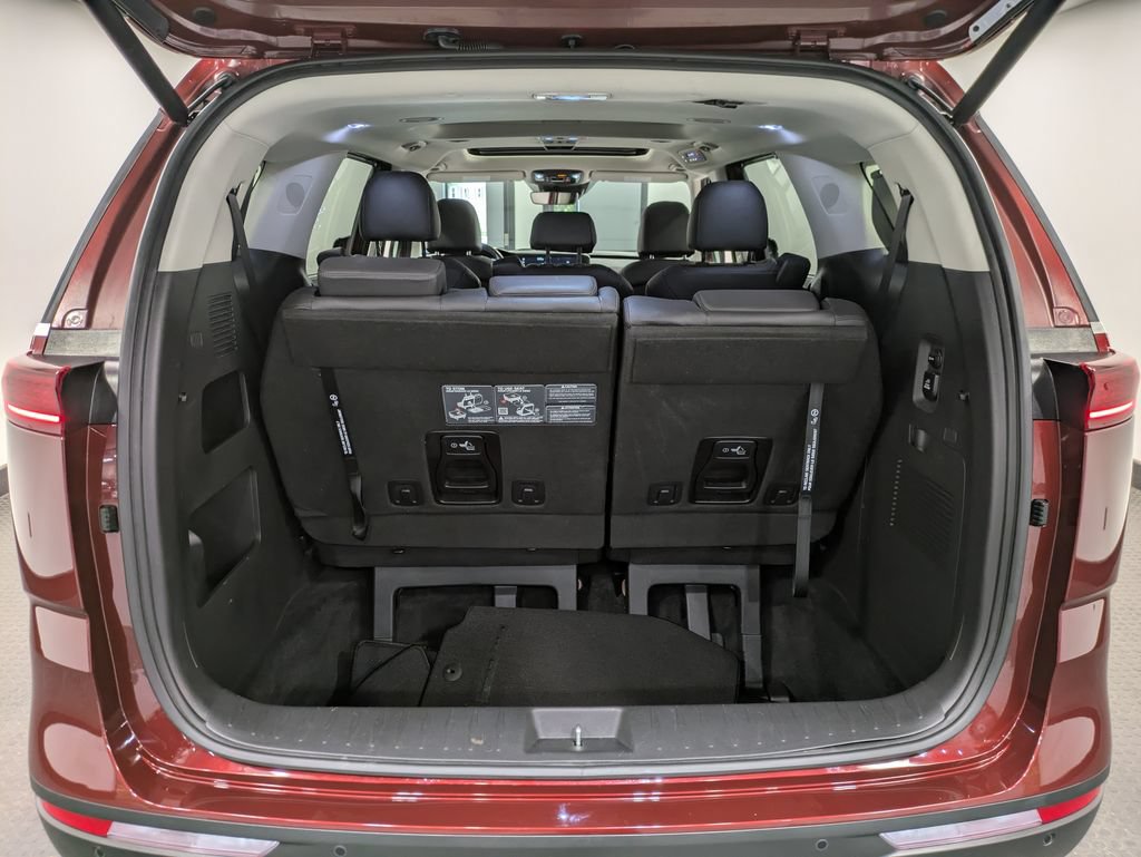 Certified 2024 Kia Carnival SX Prestige FWD image 24