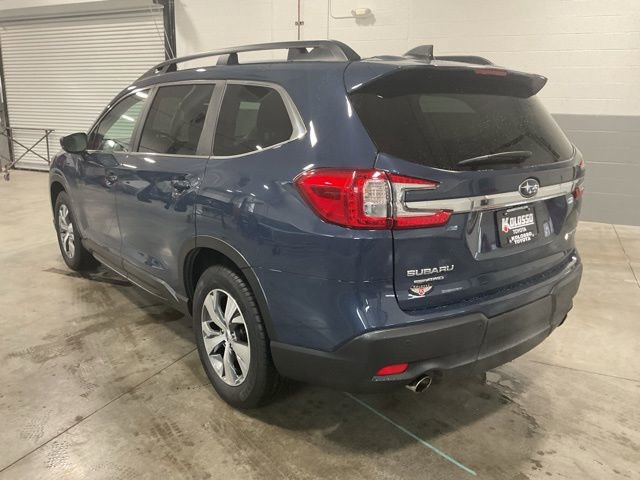 Used 2024 Subaru Ascent Premium w/ Convenience Package image 4