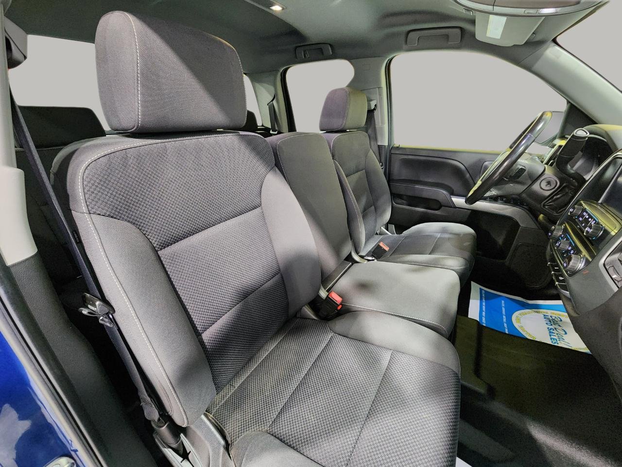 Used 2018 Chevrolet Silverado 1500 LT w/ All Star Edition image 27