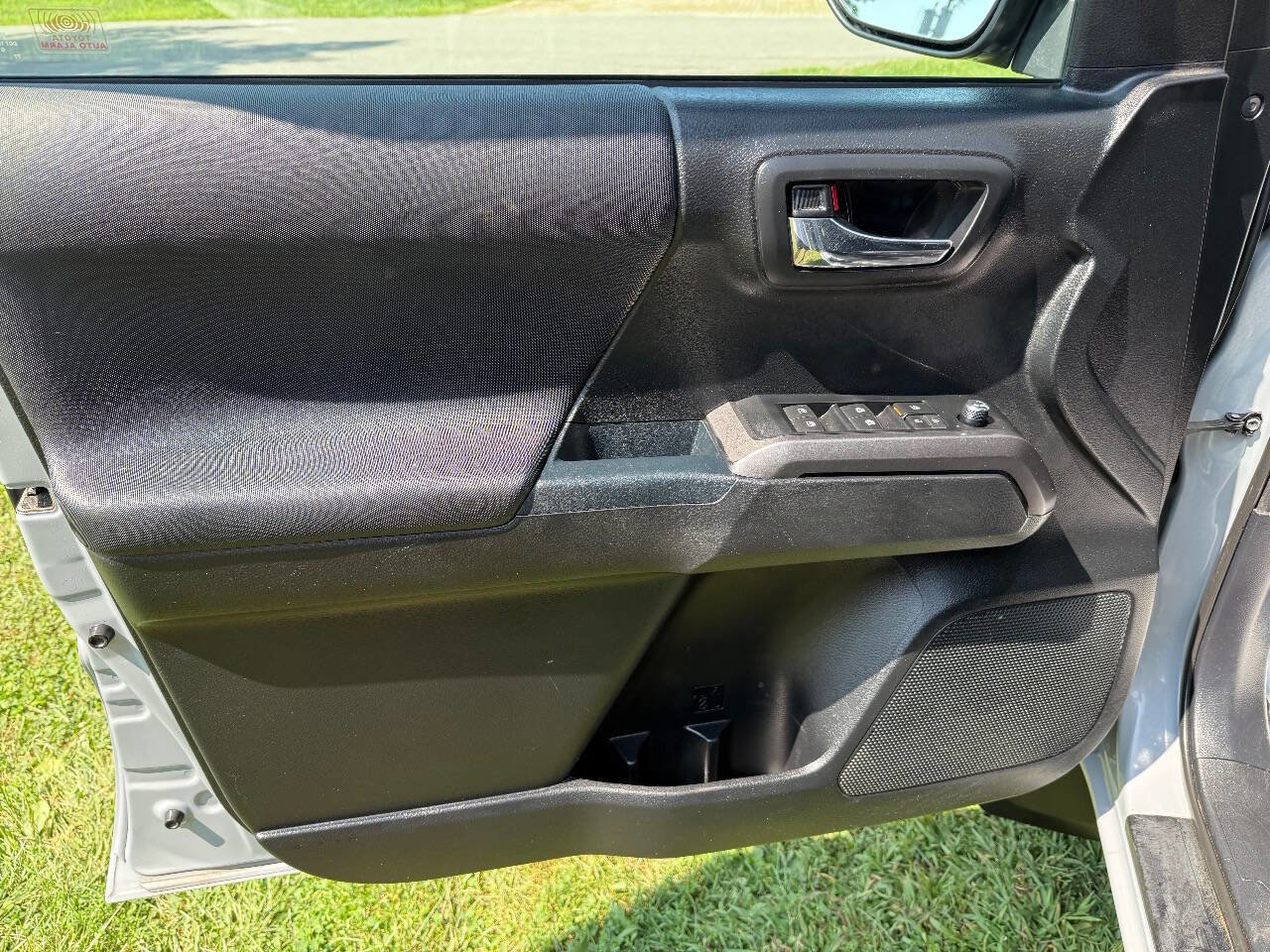 Used 2017 Toyota Tacoma TRD Pro image 9