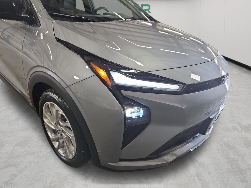 New 2027 Chevrolet Bolt LT w/ Comfort Package FWD image 49