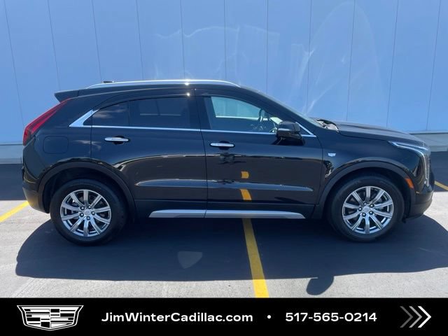 Used 2022 Cadillac XT4 Premium Luxury w/ Technology Package AWD/4WD image 7