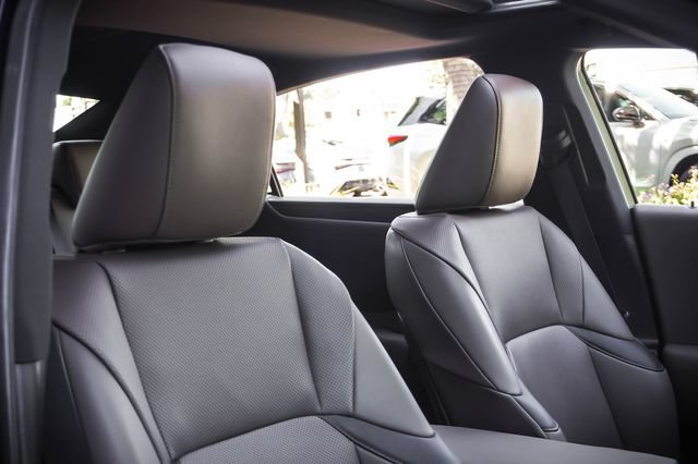 Certified 2024 Lexus ES 300h w/ Premium Package FWD image 26