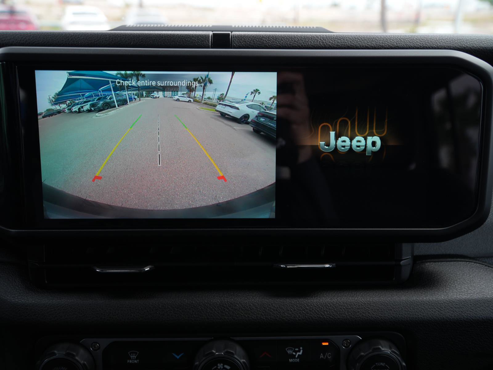 Used 2025 Jeep Wrangler Sport S image 26