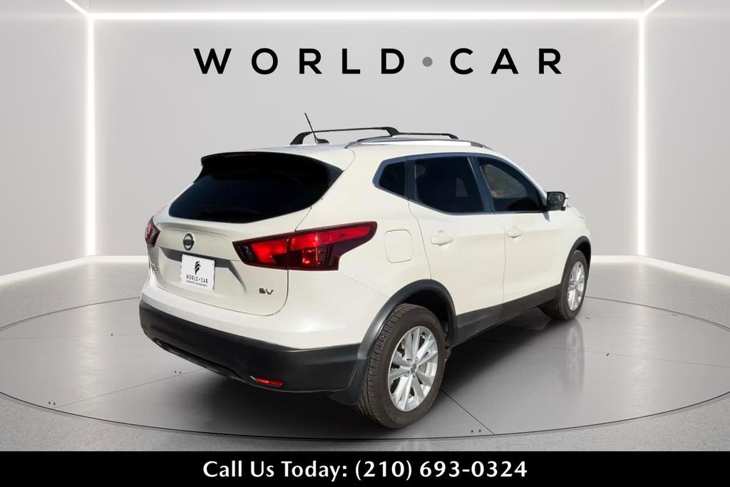 Used 2018 Nissan Rogue Sport SV w/ SV Technology Package image 7