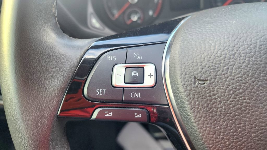 Used 2022 Volkswagen Passat 2.0T image 19