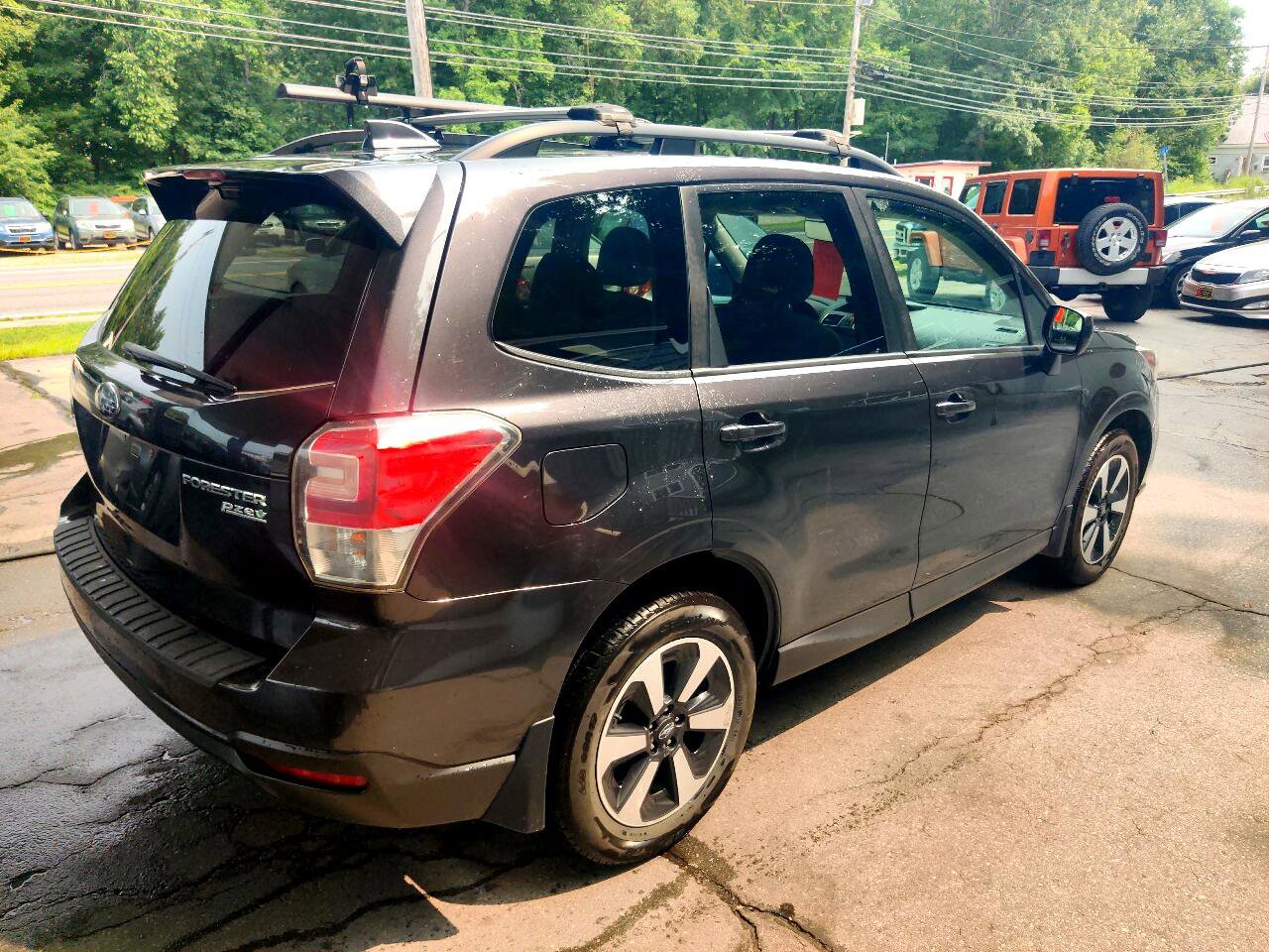 Used 2017 Subaru Forester 2.5i Premium w/ All-Weather Package image 6