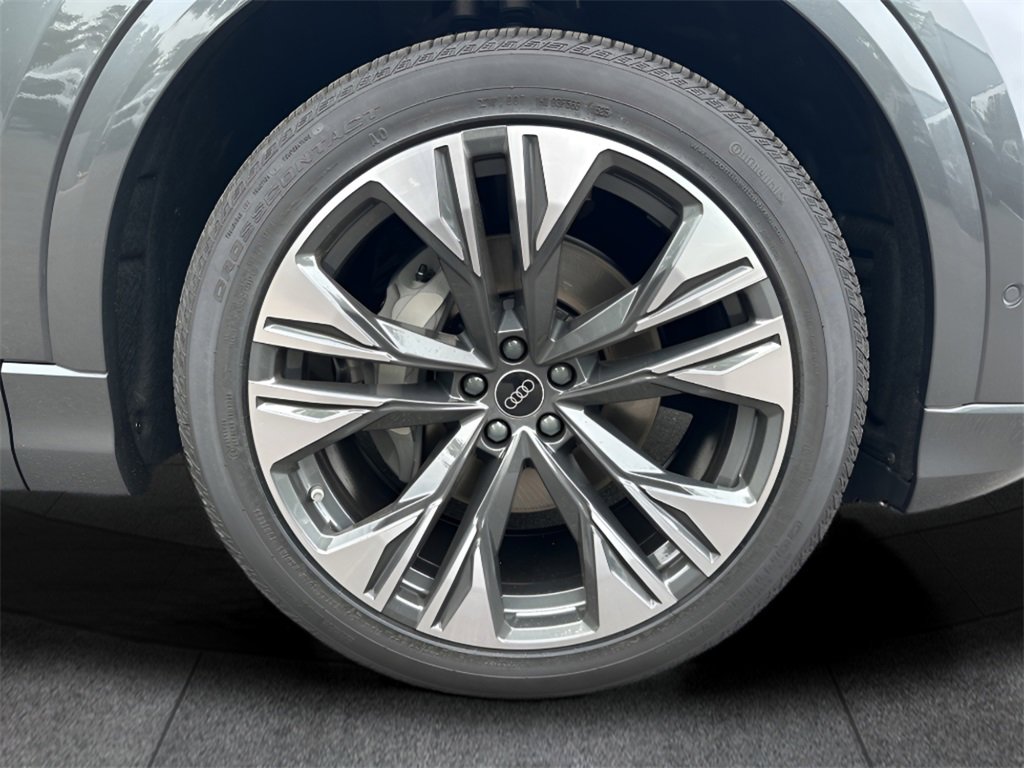 New 2026 Audi Q8 Premium Plus image 9